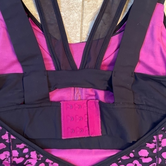 LULULEMON bra top SZ 8 pink n dark navy and shorts - Picture 8 of 15